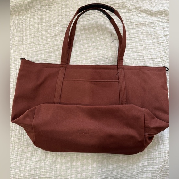 COLUGO The Diaper Tote, Cocoa - Picture 4 of 8